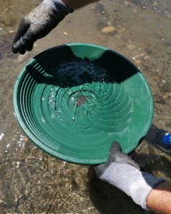 on centre les graviers dan sle puits et on fait du tapping