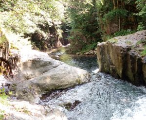 obstacle de torrent qui créé une zone morte