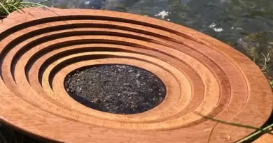 plat d'orpaillage de compétition fait à la main avec du bois