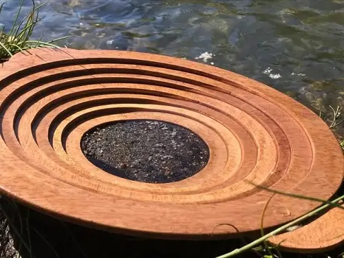 plat d'orpaillage de compétition fait à la main avec du bois